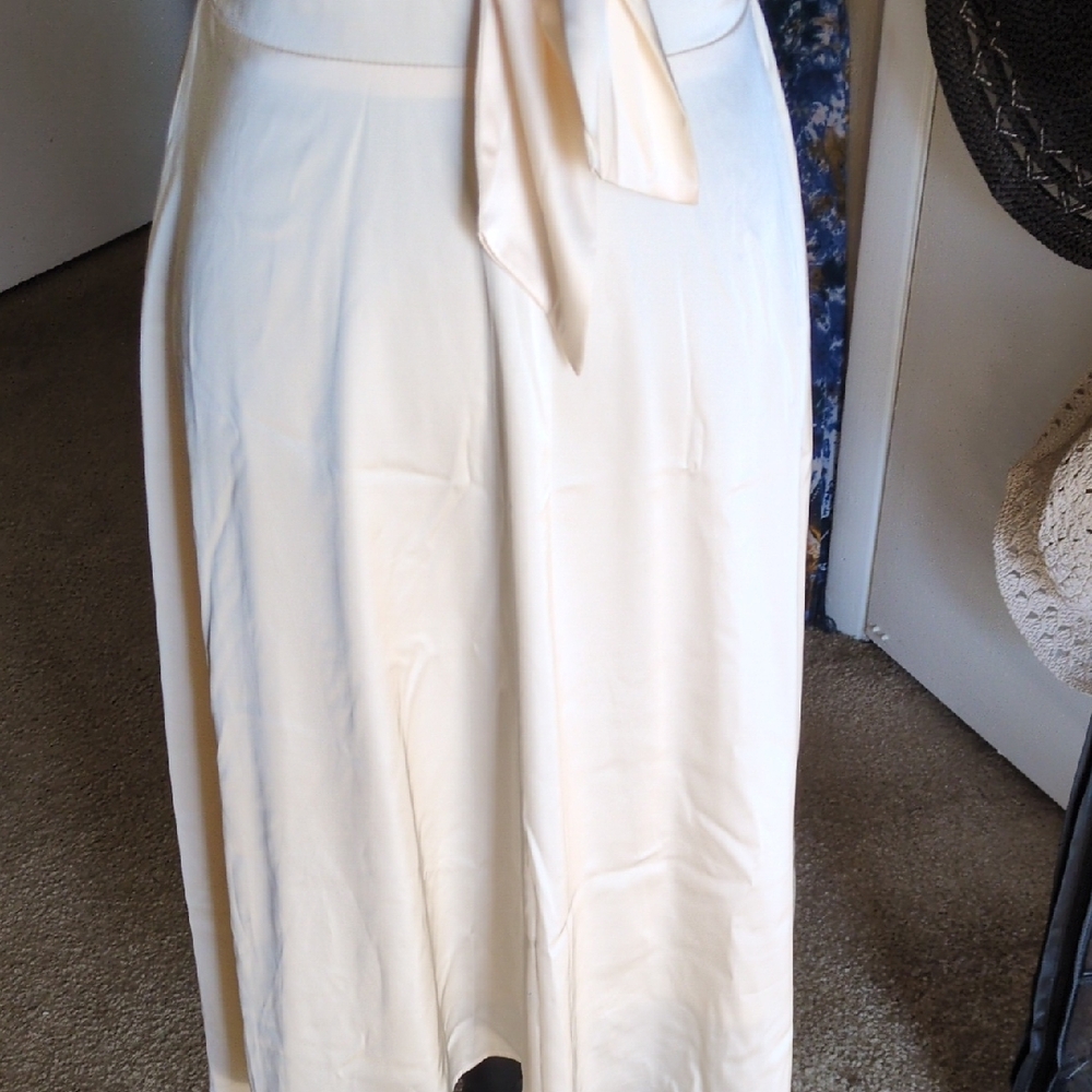 Baltic Born Poppy Satin Midi Dress Ivory Tie Front Med **SMALL SPOT ON BOTTOM - Picture 4 of 13